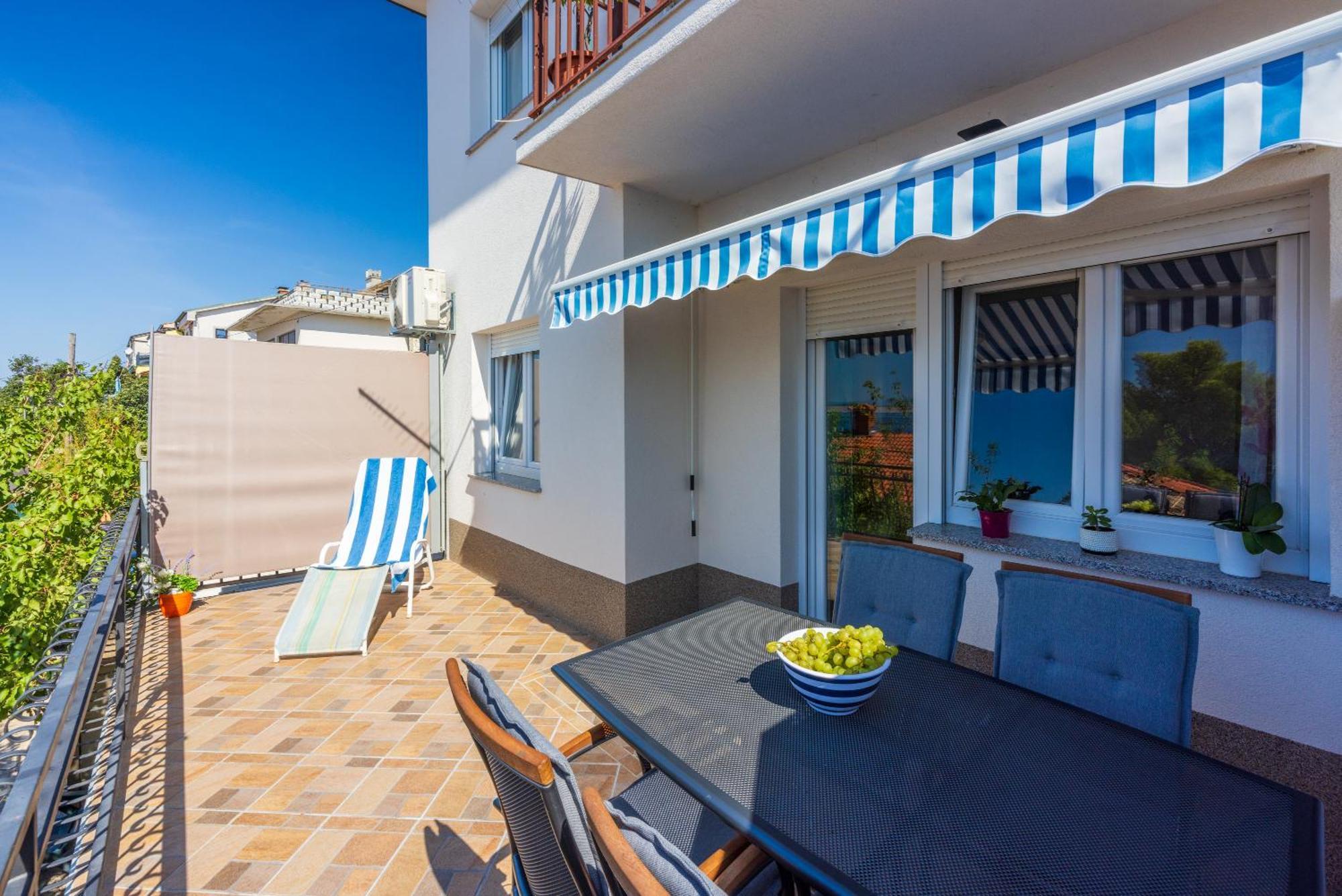 Apartmani Azur Dramalj Exterior photo